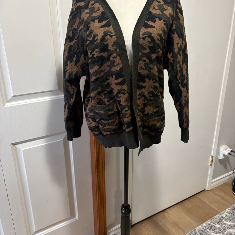 Forever 21 Camouflage Cardigan - Black and Brown